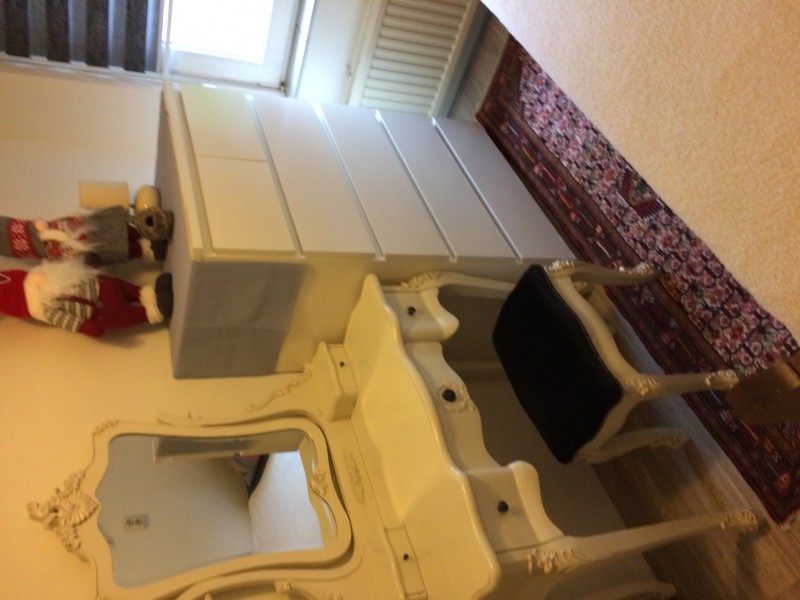 Pokój dla kobiety do wynajęcia od 1 maja // BEZ MELDUNKU