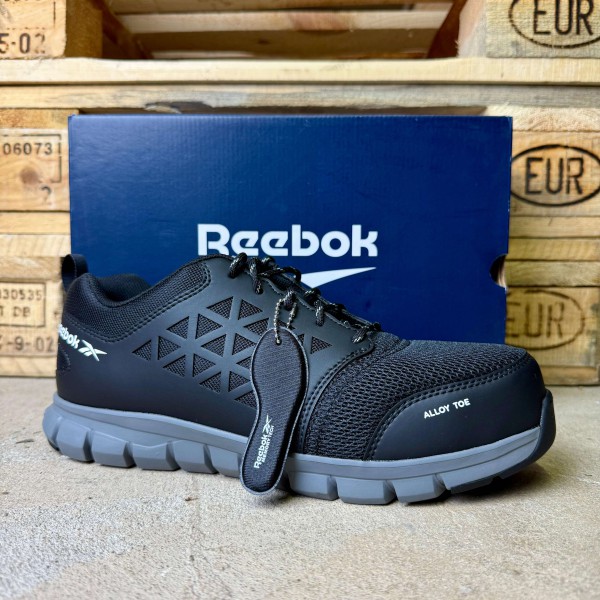 PUMA - REEBOK - W SUPER CENACH SPRAWDZ!!! - SKLEPY STACJONARNE: HAGA, ROTTERDAM,WAALWIJK