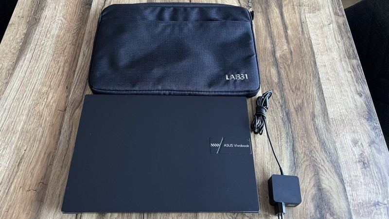 Asus VivoBook/15,6/i516GB/512GB