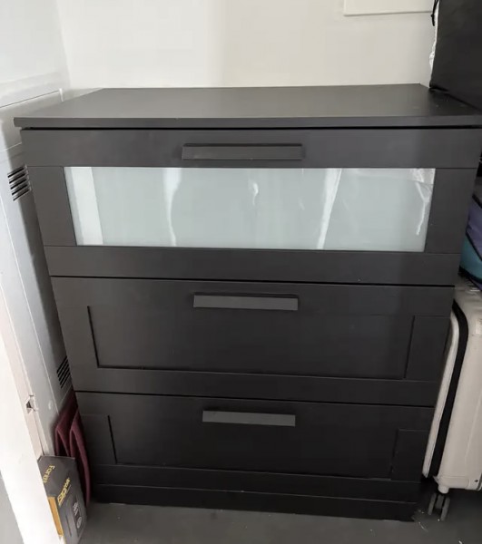 Do salonu - komoda - jak nowa!