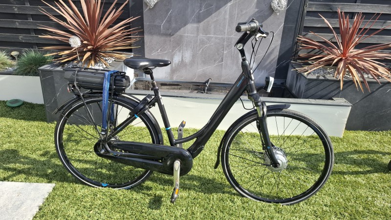 ROWER ELEKTRYCZNY GIANT EASE-E