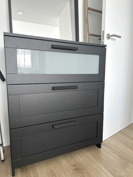 Jak nowa! - Czarna komoda 3 szuflady