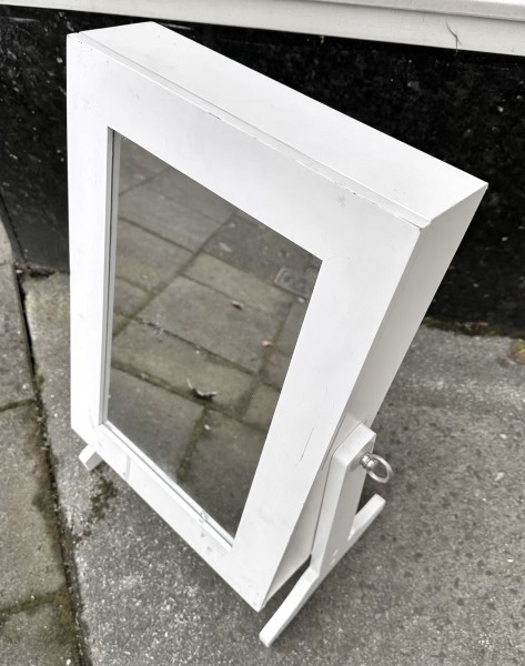 Lustro / Toaletka na biżuterię