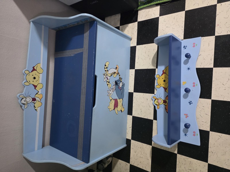 Skrzynia na zabawki + wieszak