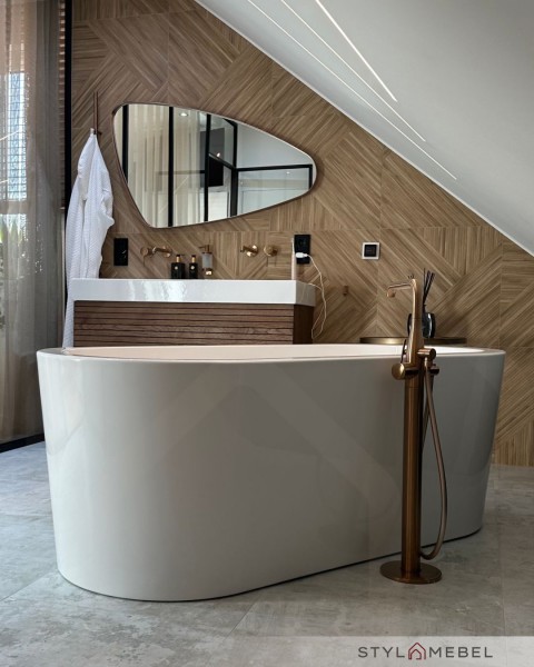 Skosy w łazience? Dla nas to nie przeszkoda, a pole do popisu