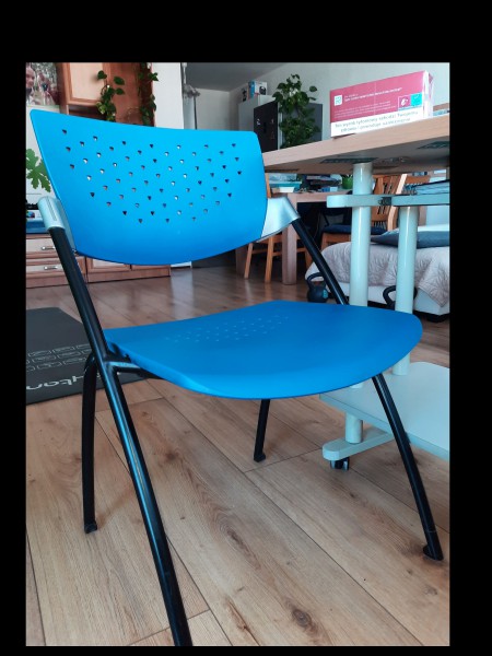 Fajne wygodne krzesła 4 szt