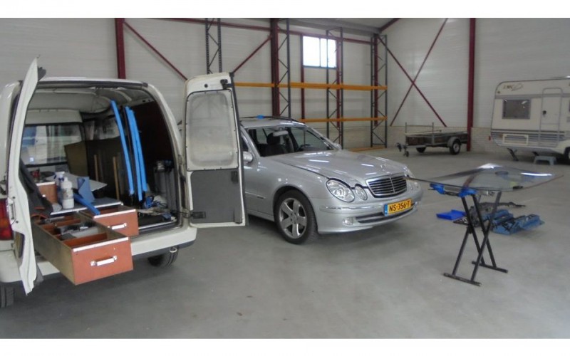 AUTO SZYBY - SPRZEDAZ/MONTAZ - DOJAZD DO KLIENTA