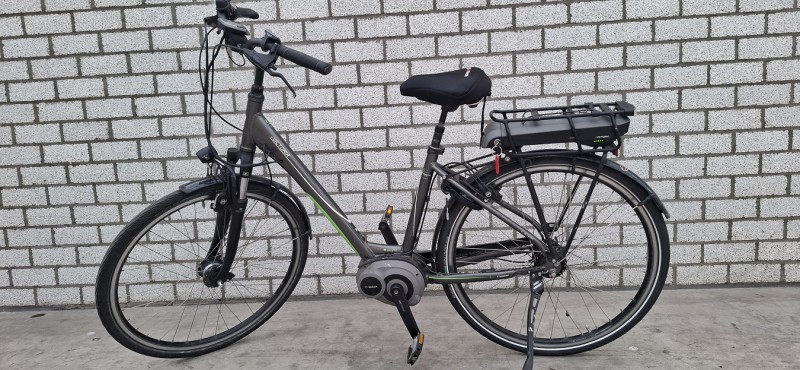 Victoria. Rowewr damski,elektryczny. Bosch