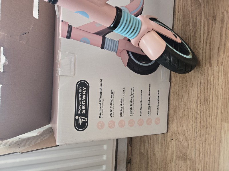 Sprzedam hulajnoge elektryczna dla dziecka