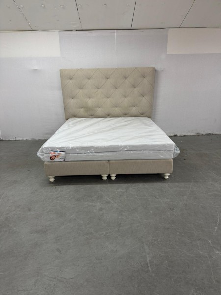 Boxspring 180x200 Super jakość z nowym materacem