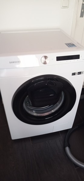 Sprzedam pralkę Samsung.