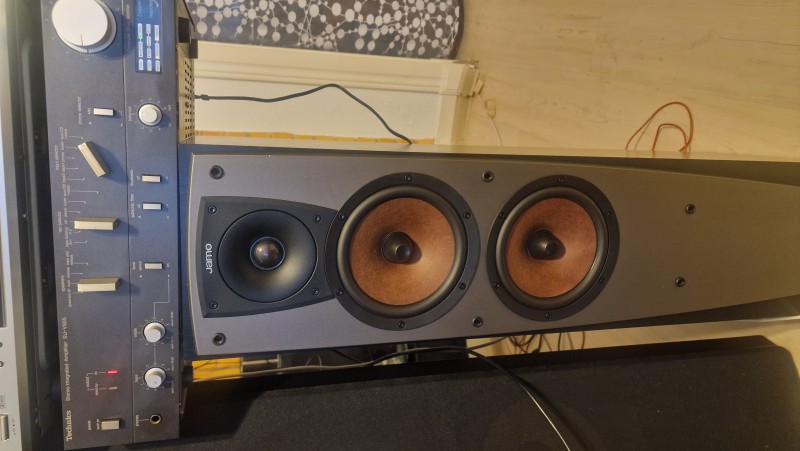 Wzmacniacz Technics SU-V505 + kolumny Jamo C-405 Klasyczny mocny zestaw