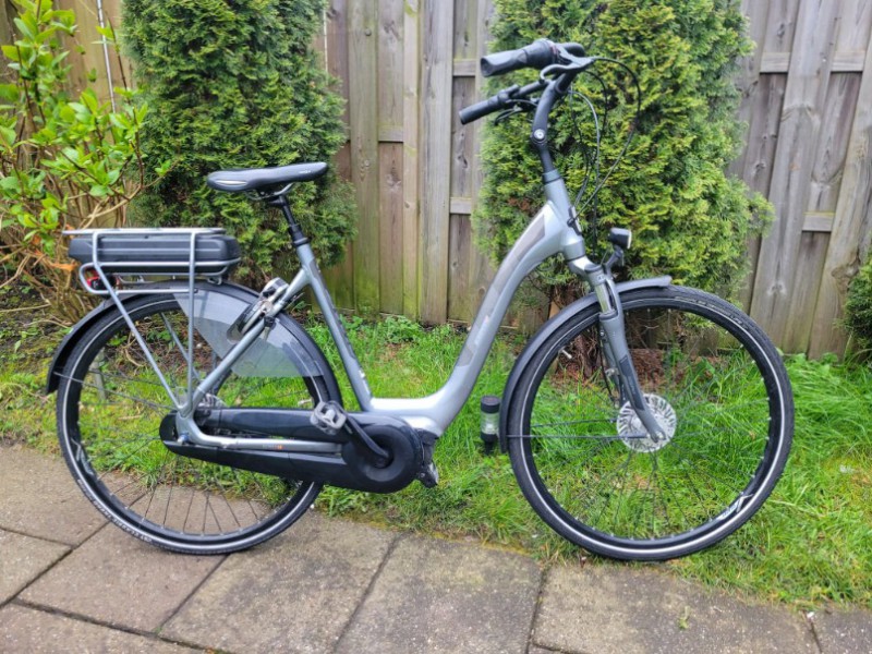 Giant Elegance elektryczny rower SHIMANO NEXUS 8