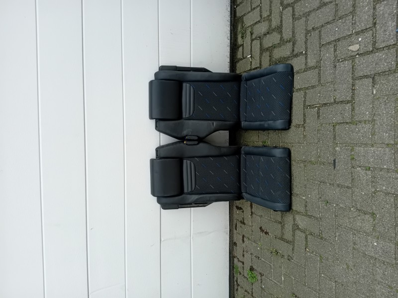 2 tylne rzędy do Opla Zafiry B