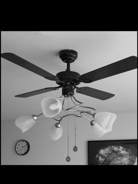 LAMPA SUFITOWA Z WIATRAKIEM IV BIEGOWYM