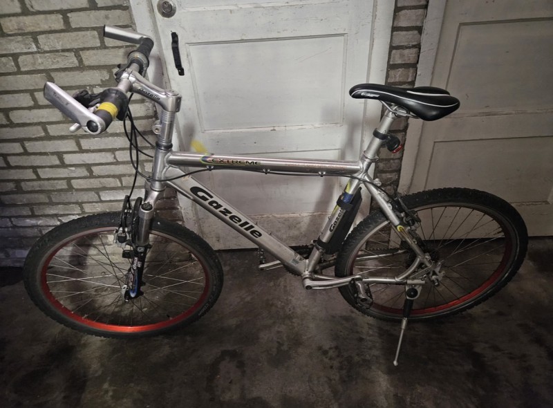 Gazelle Extreme  solidny rower górski MTB srebrny amortyzator