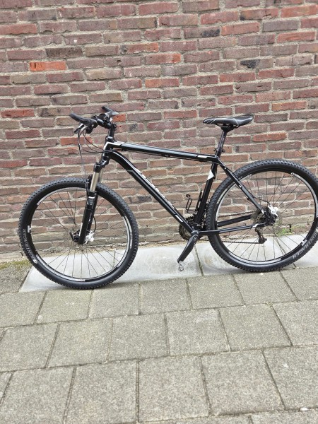 Trek Mamba