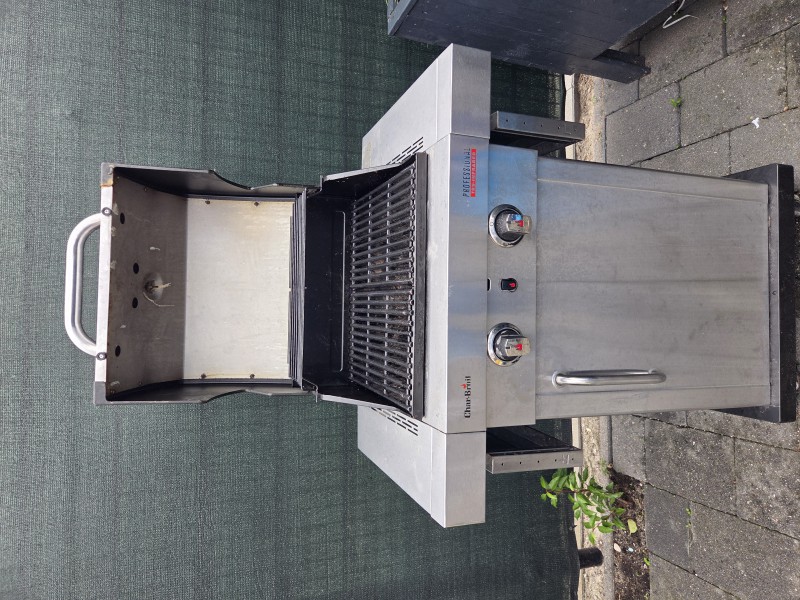 Grill gazowy