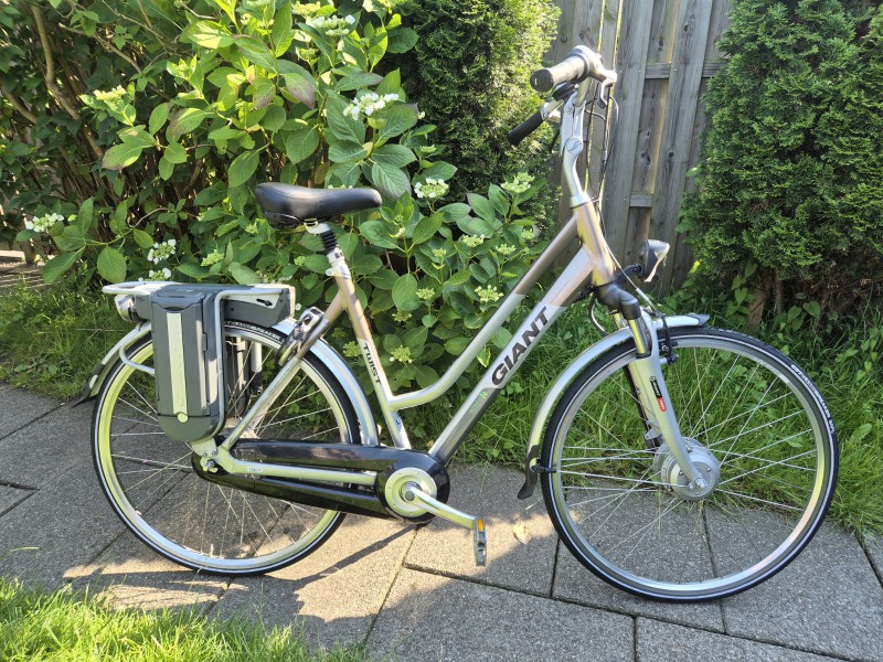 Giant twist elektryczny rower SHIMANO NEXUS 8