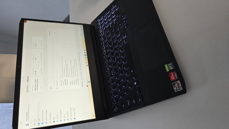 Gamingowy Laptop Rtx 3050 6gb/Ryzen5/Ram 16gb/ssd512