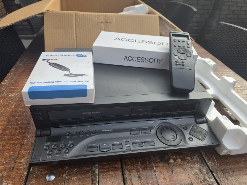 Unikat! Panasonic NV-HD700EG (1993)  Kompletny zestaw VHS + Video Capture do PC
