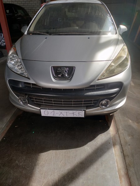 Peugeot 207 2007 r 1.4 B na części lub w całości
