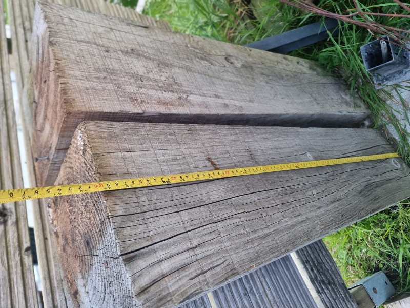 Grube belki drewniane / słupy ogrodowe, rustykalne  7 sztuk