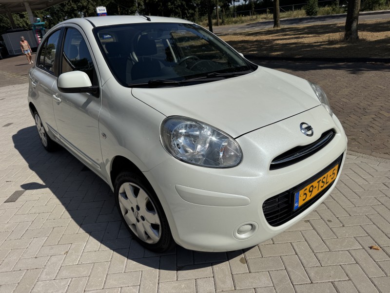Sprzedam ładnego Nissan Micra 1.2 benzyna 72kw rocznik 2012