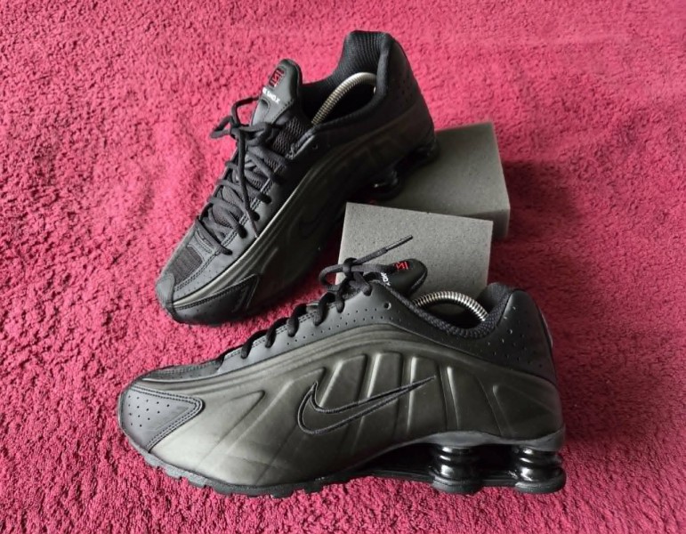Nike SHOX R4 Czarne Rozm 44,5 wkładka 28,5cm NOWE