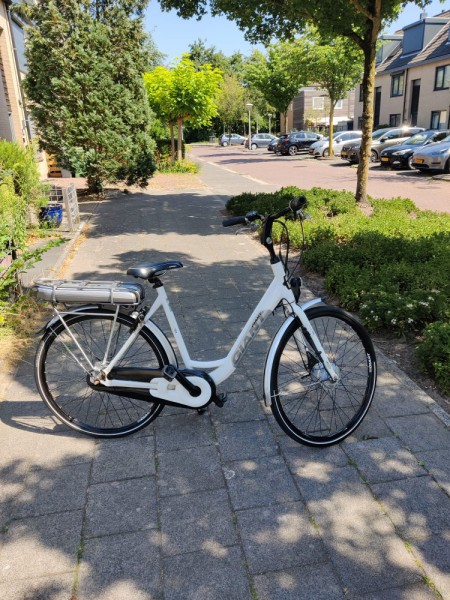GIANT HYBRID ELEKTR. dowoz