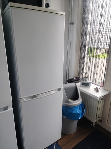 Lodówka z zamrażarką €90,-