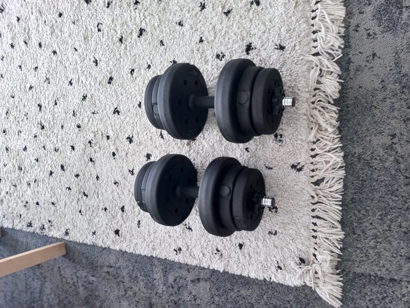 Komplet 2 × regulowane hantle po 9 kg każdy