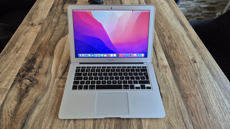 MacBook 13,3/i5/8GB/500GB