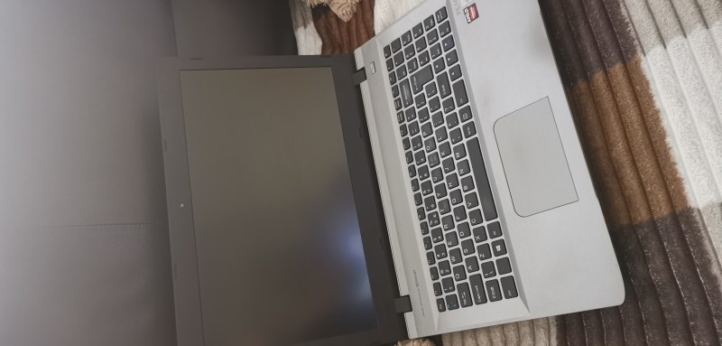Laptop i5 5generacji/6GB/500GB/Full HD/Radeon R7 260 2GB