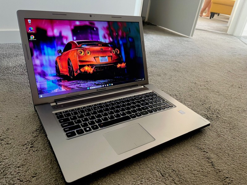Mocny LENOVO IDEAPAD, FULL HD 17 cali, SSD+HDD, Audio JBL, COre i7 , podsw klaw , DOWÓZ