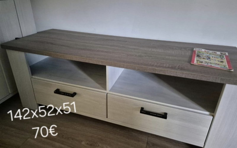 Szafka pod.tv